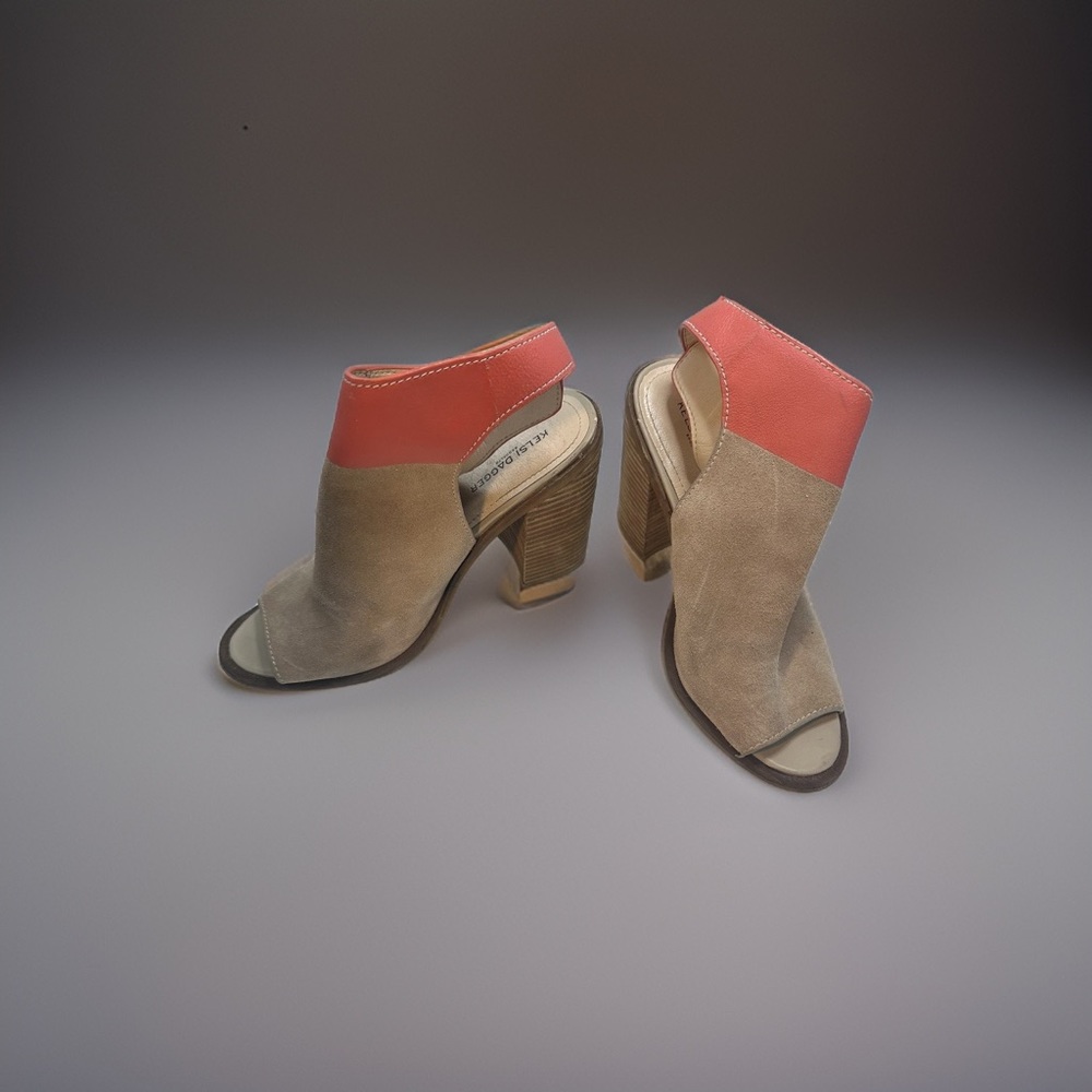 Kelsi Dagger -Women’s suede shoe